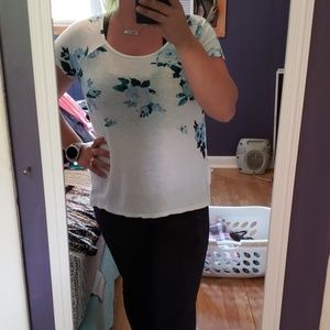 4 for 10$ Cute floral top
